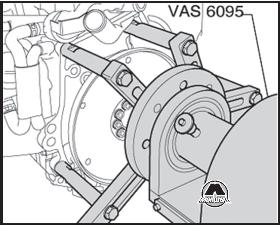 Закрепление двигателя на подъемнике Audi Q3
