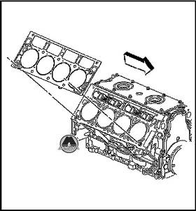 Снятие правой головки блока цилиндров Hummer H2