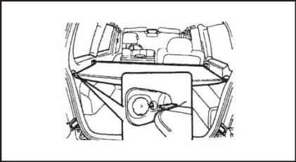 Крышка (шторка) багажного отделения Hyundai Terracan