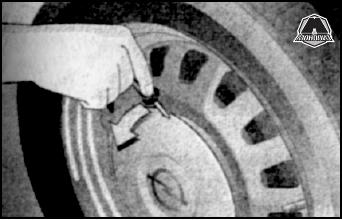 opel astra classic процедура замены колеса
