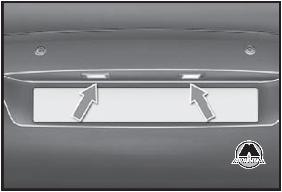 Замена ламп подсветки номерного знака Peugeot 308