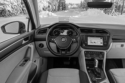 Автомобиль Volkswagen Tiguan с 2016