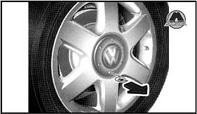 Снятие колпака ступицы Volkswagen Touareg